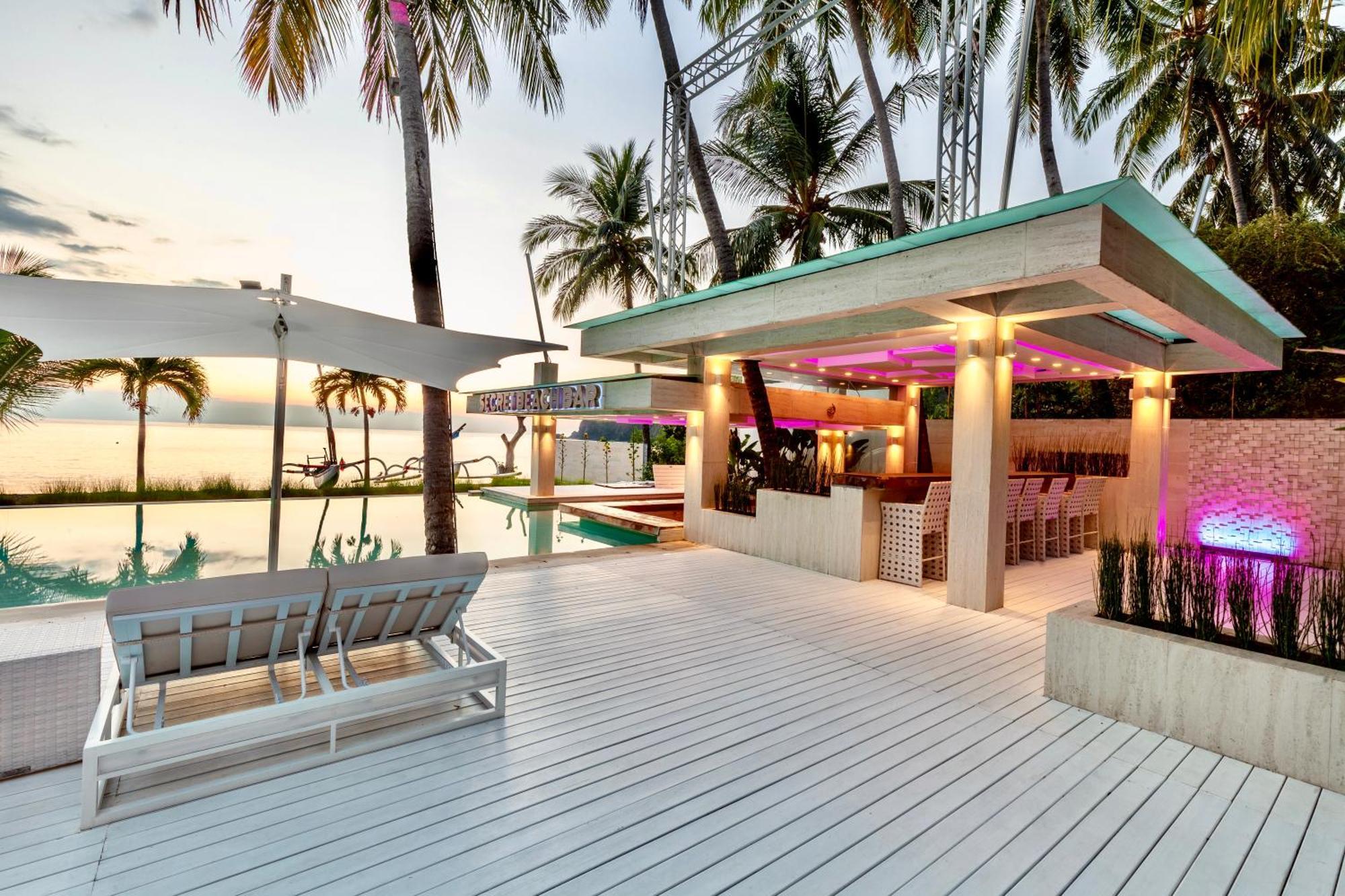 Seven Secrets By Hanging Gardens Senggigi Exterior foto