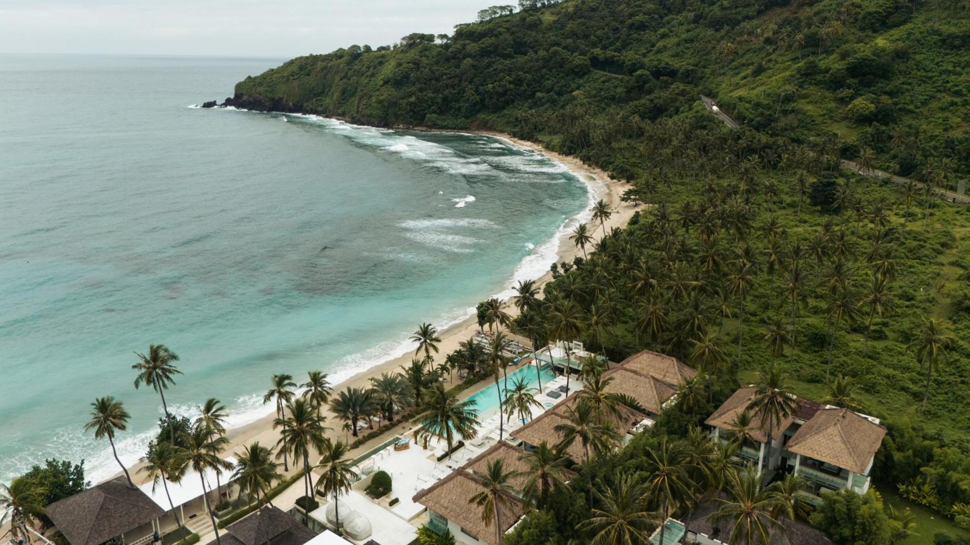 Seven Secrets By Hanging Gardens Senggigi Exterior foto